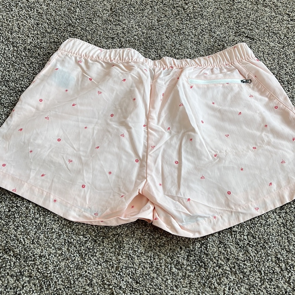 NWOT The North Face shorts size large - Picture 4 of 6